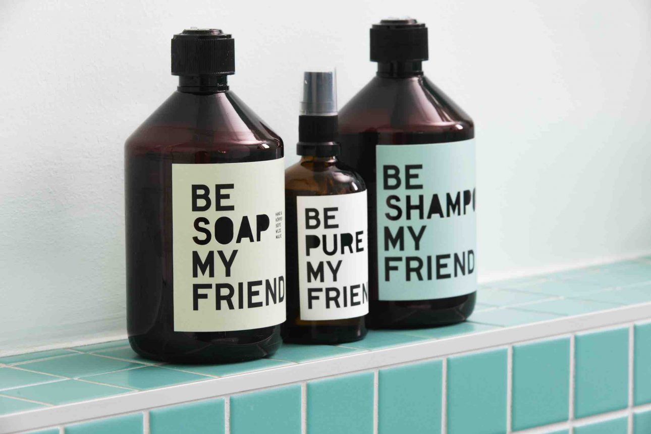 (Villa Charlotte). Be Soap my Friend und Heym Collections