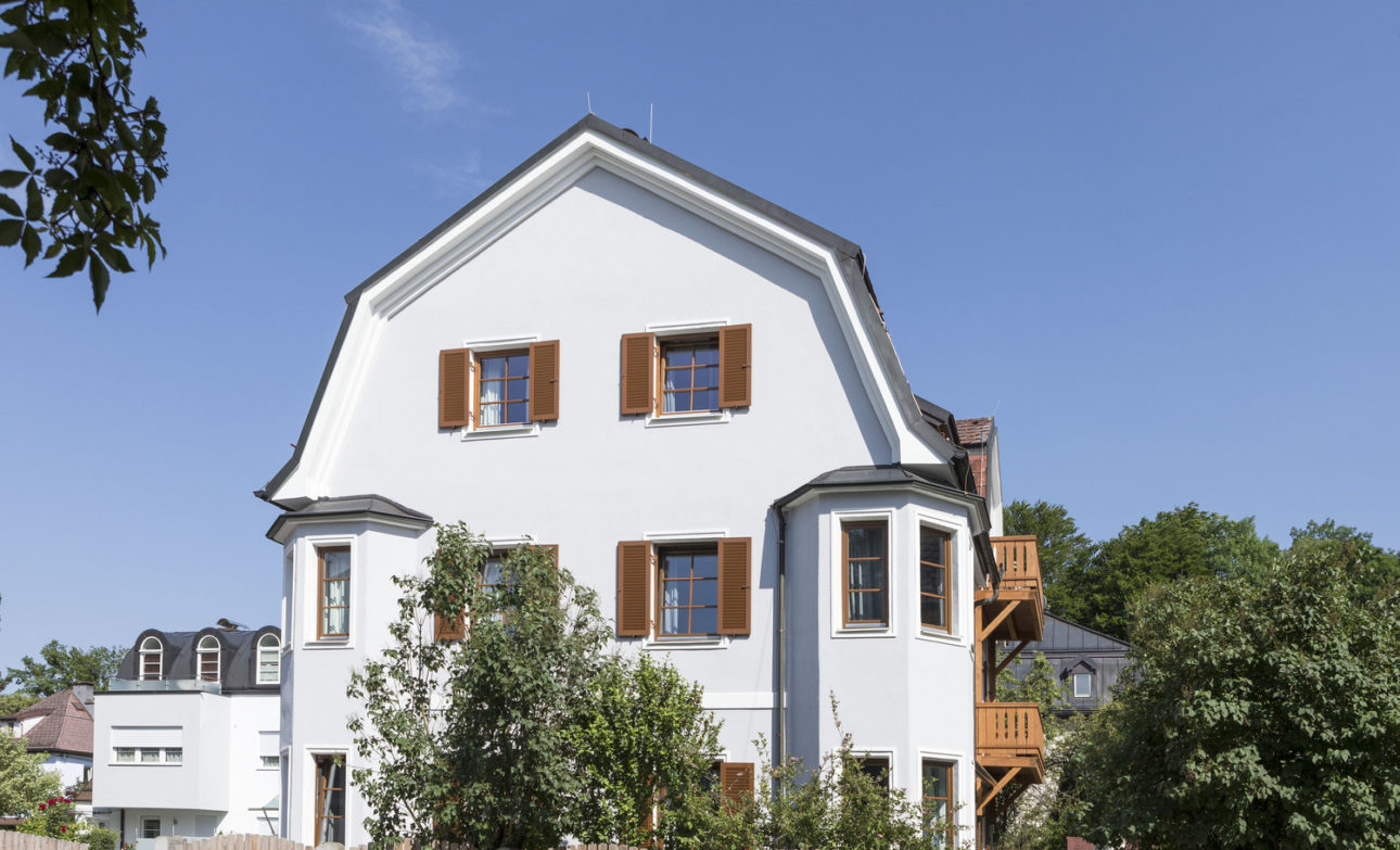 (Villa Charlotte). Villa Charlotte, ehemals Villa Riedenburg in Salzburg als Ferienhaus