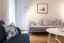 (Apartment Attersee). Wohnzimmer im Apartment Attersee in der Villa Charlotte