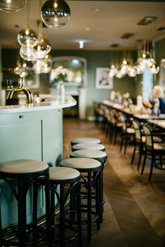 (In-house RestaurantsEN). The Mozart Bar+Bistro